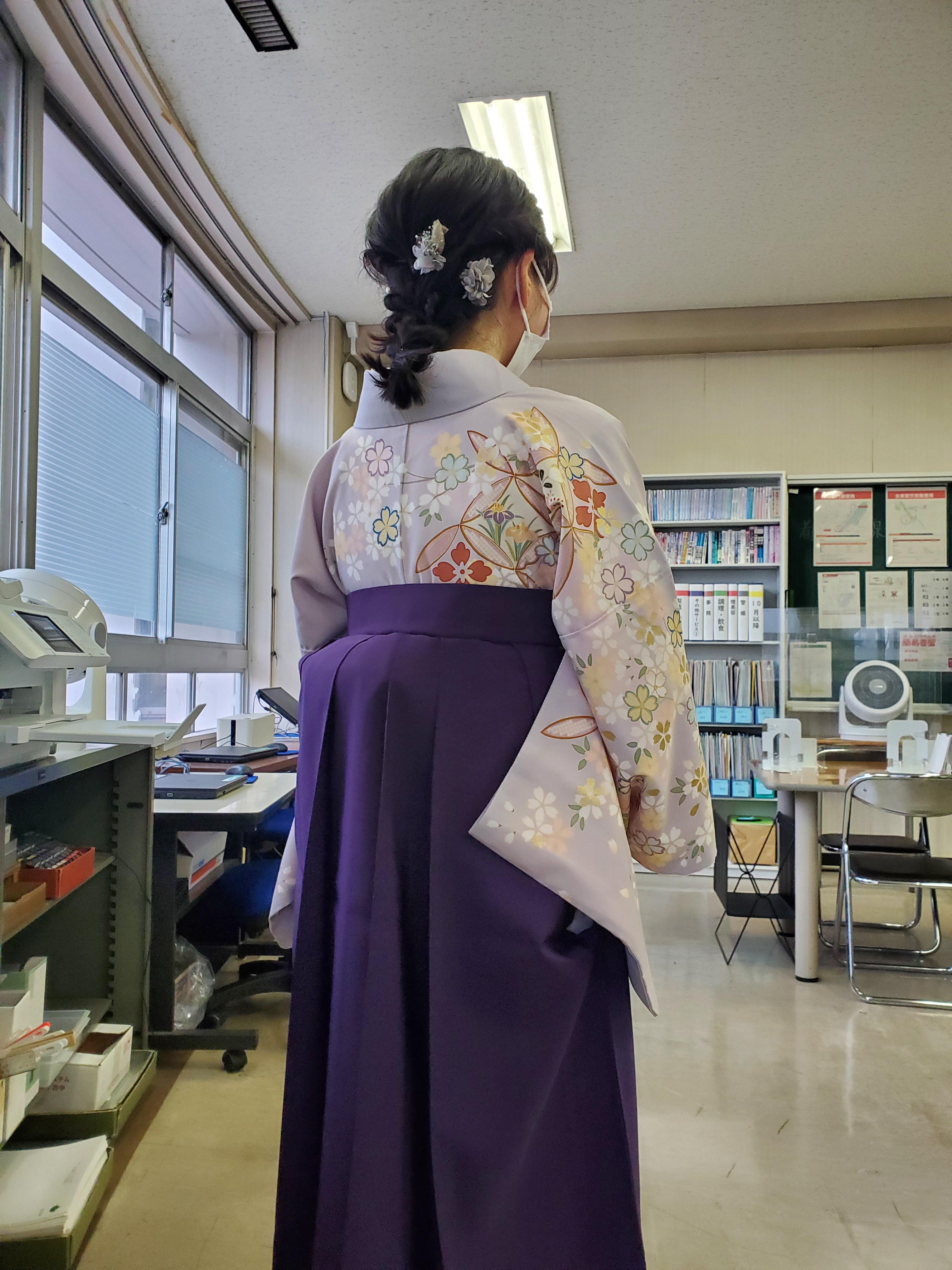 おすぎ　うしろ